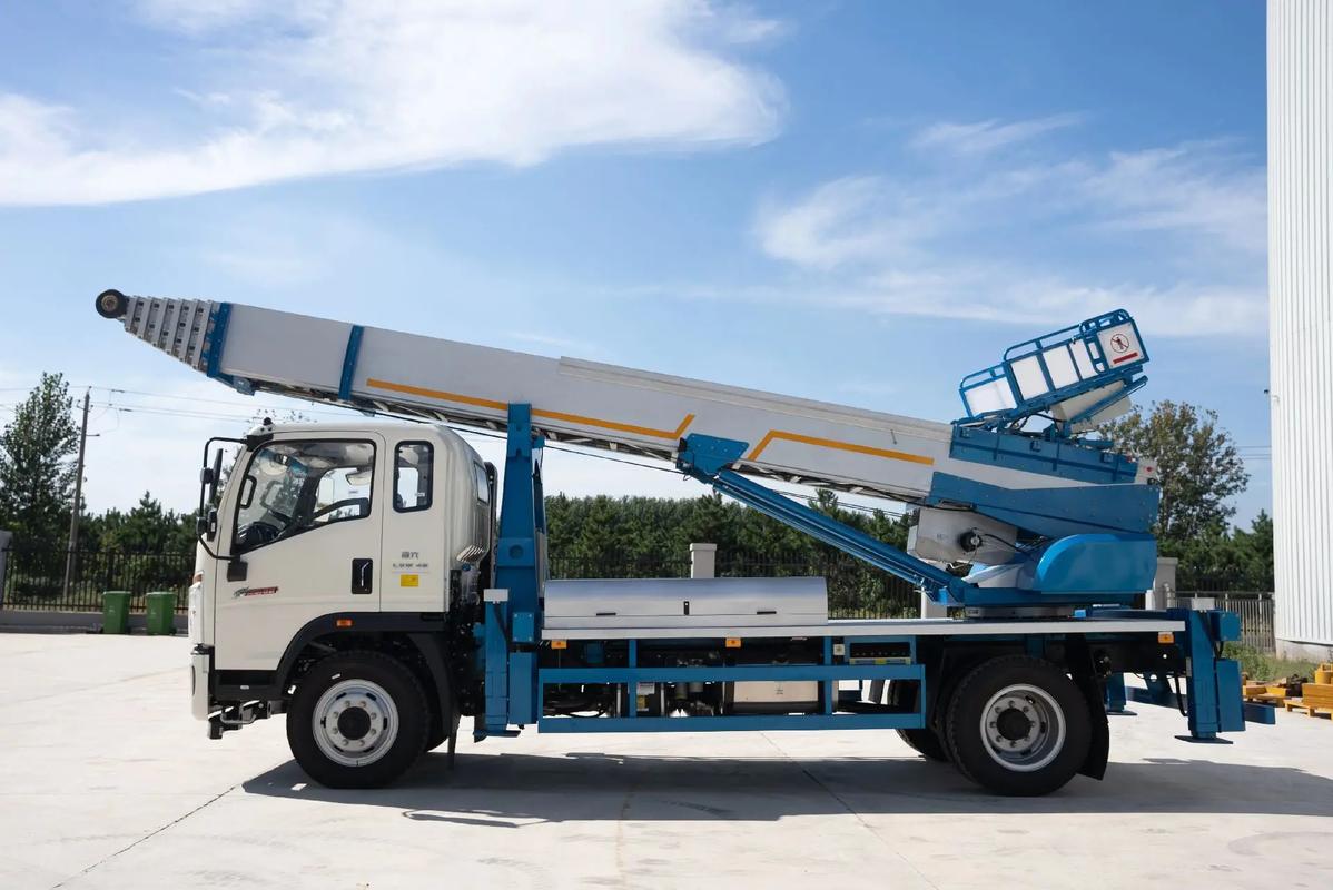 宁波奉化云梯上料车租赁费用